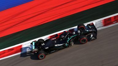 F1俄罗斯大奖赛FP3练习赛汉密尔顿圈速领先于Bottas和Sainz